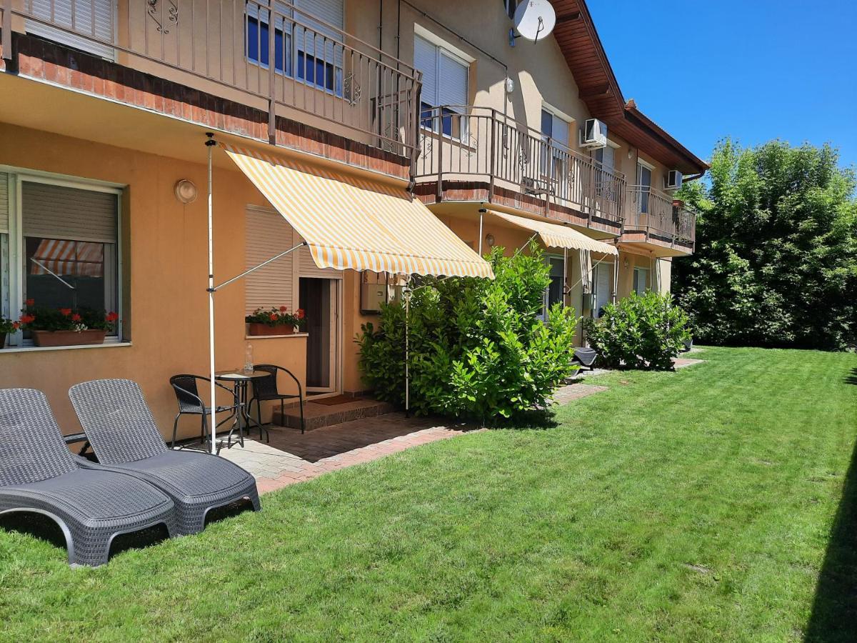 Balatinus Apartmanhaz Siófok Exterior foto