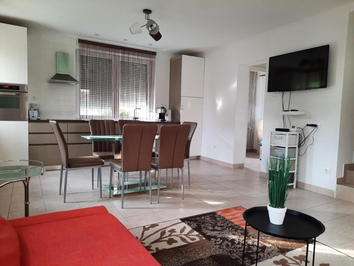 Balatinus Apartmanhaz Siófok Exterior foto