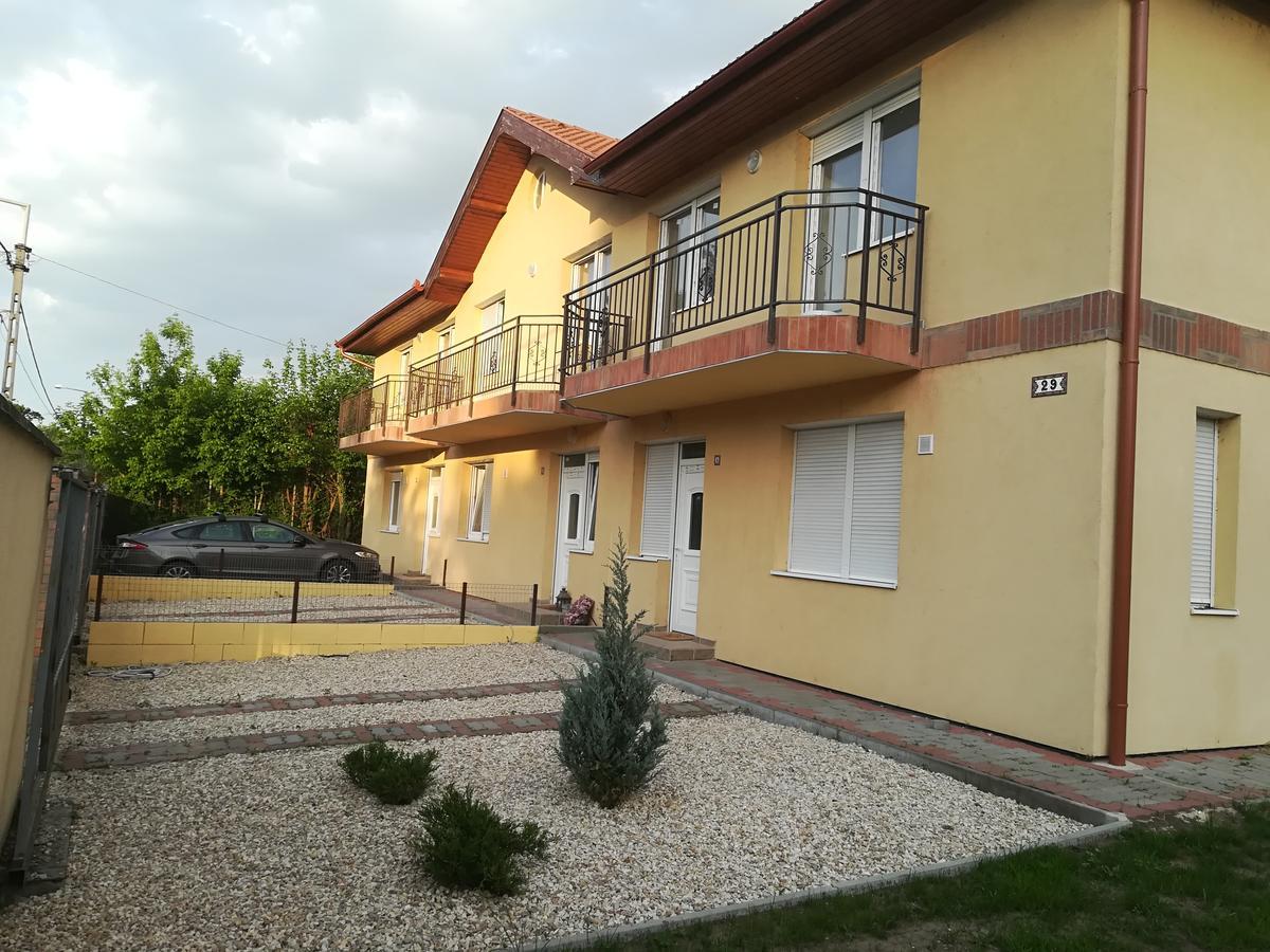 Balatinus Apartmanhaz Siófok Exterior foto